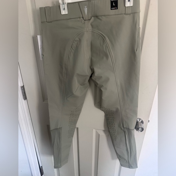 NWT KERRITS Women’s Affinity Ice Knee Patch Sand Riding Pants Large Breeches - Picture 11 of 16
